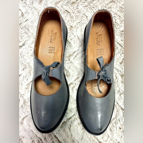 Spring Step Welch Grey Leather Mary Janes Bohemian Timeless Feminine 
Size 10 - Picture 4 of 9